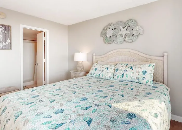 Holiday home Coastal-themed With Balcony Views Pools Tennis & Ac