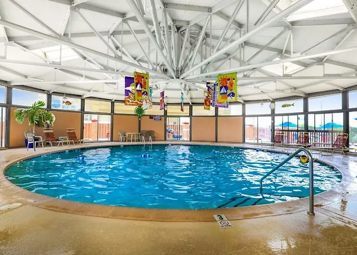 Holiday home Coastal-themed With Balcony Views Pools Tennis & Ac *