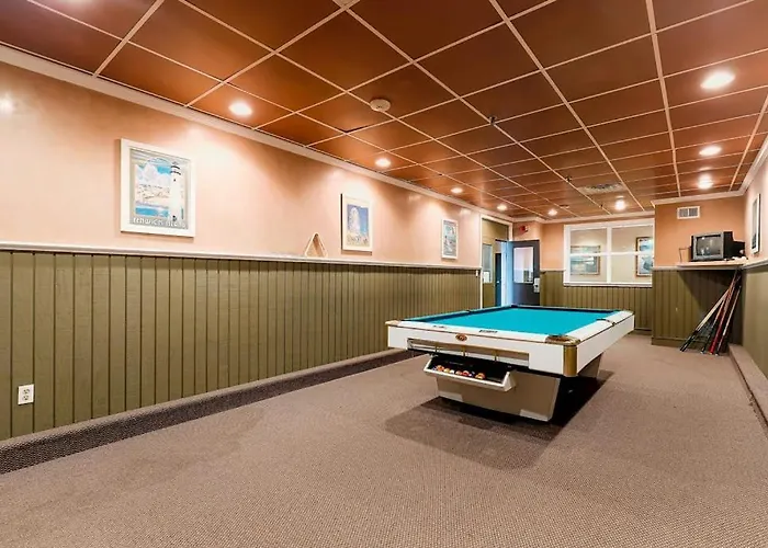 Holiday home Coastal-themed With Balcony Views Pools Tennis & Ac