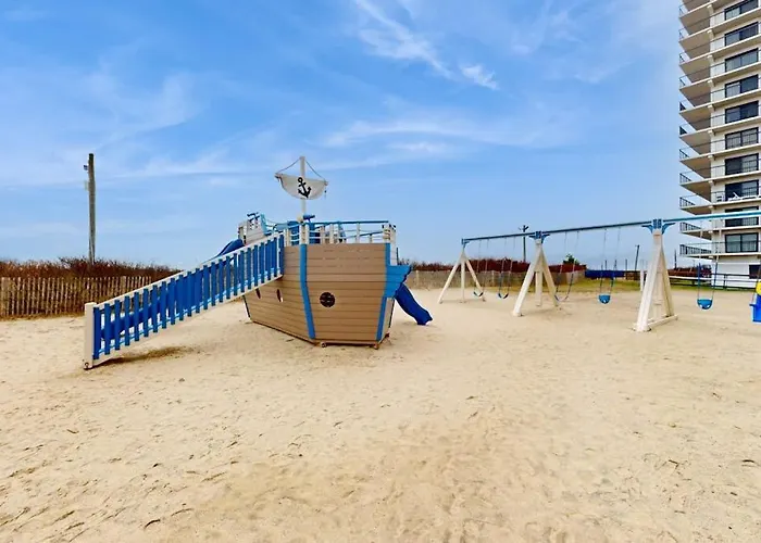 Holiday home Coastal-themed With Balcony Views Pools Tennis & Ac