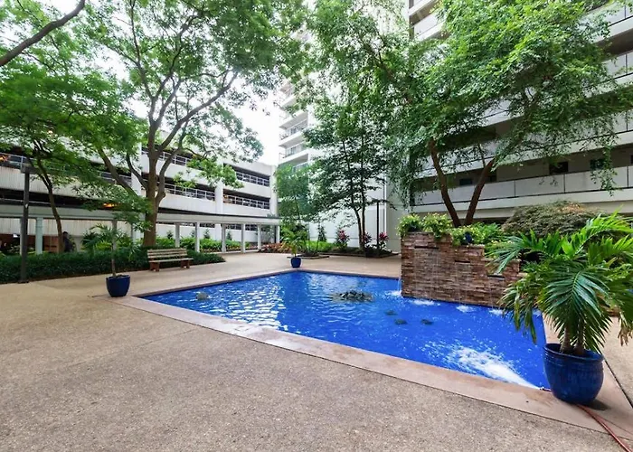 Coastal-themed With Balcony Views Pools Tennis & Ac Ocean City